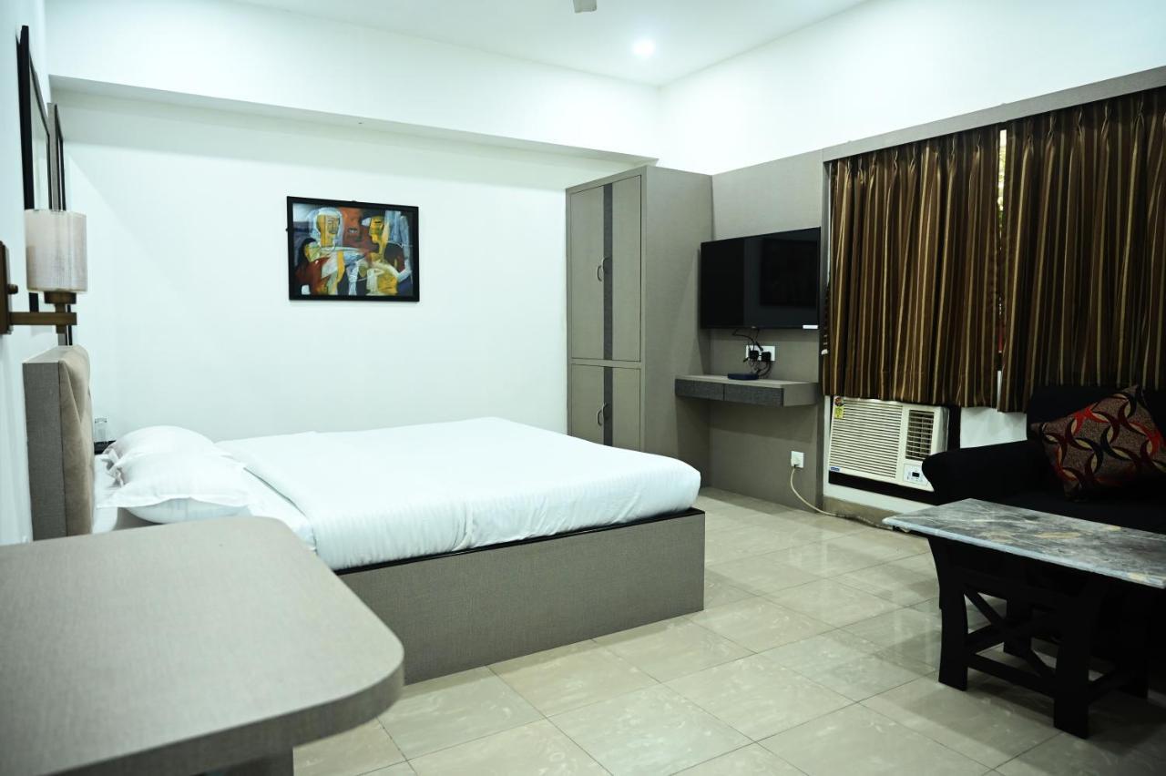 Elgin Suites Calcutta Extérieur photo