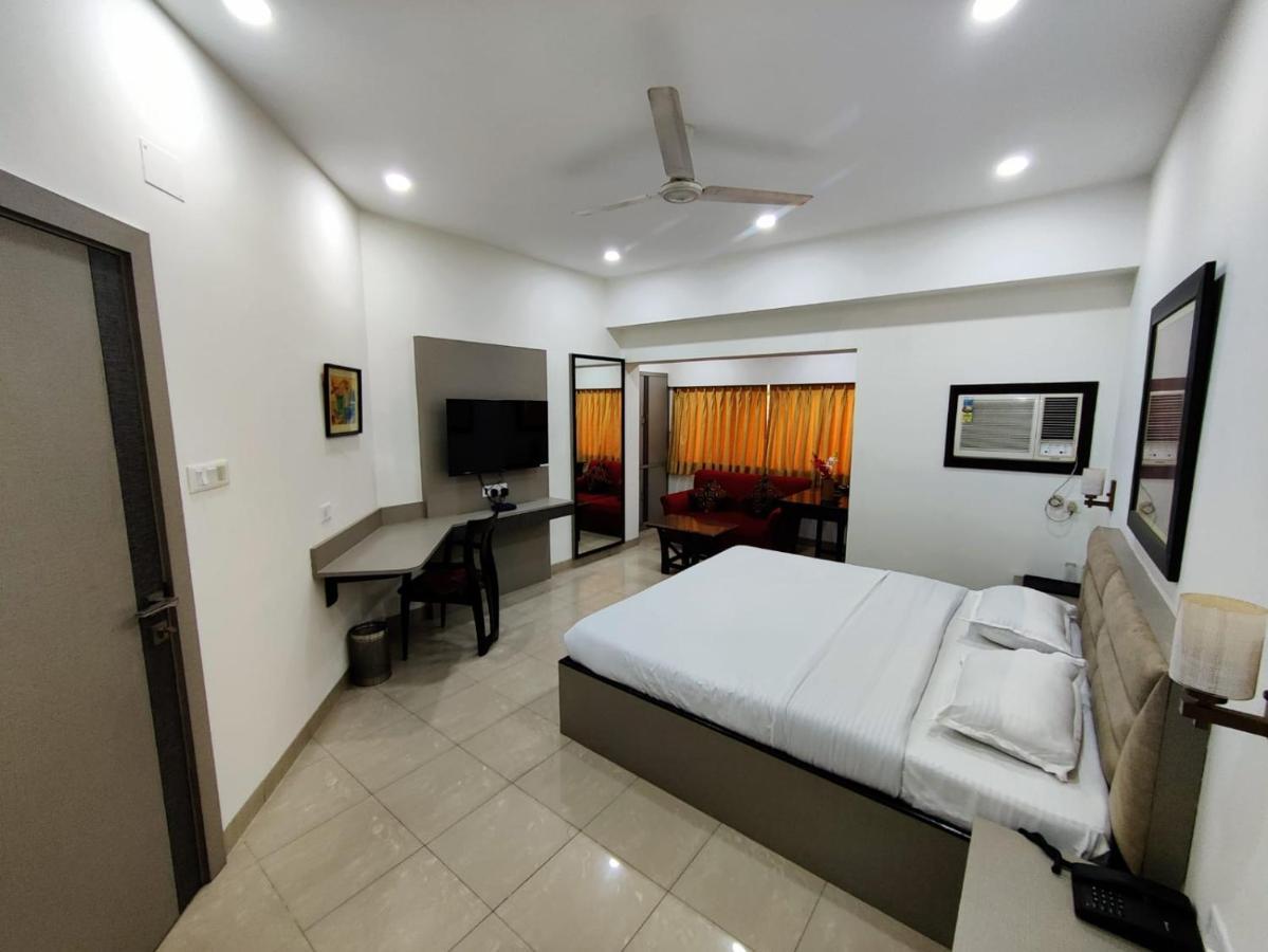 Elgin Suites Calcutta Extérieur photo