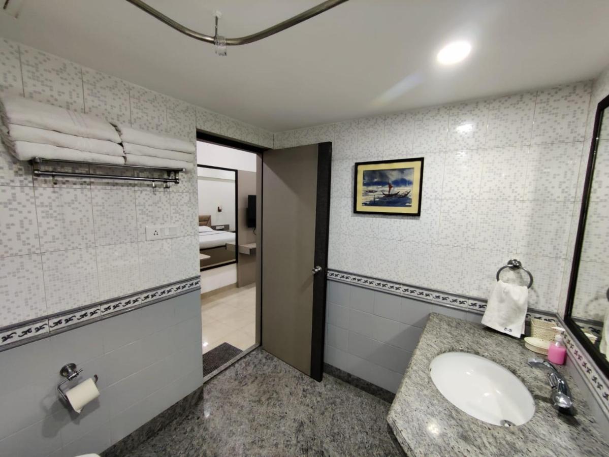 Elgin Suites Calcutta Extérieur photo