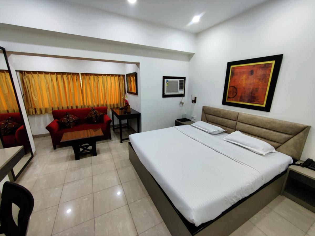 Elgin Suites Calcutta Extérieur photo